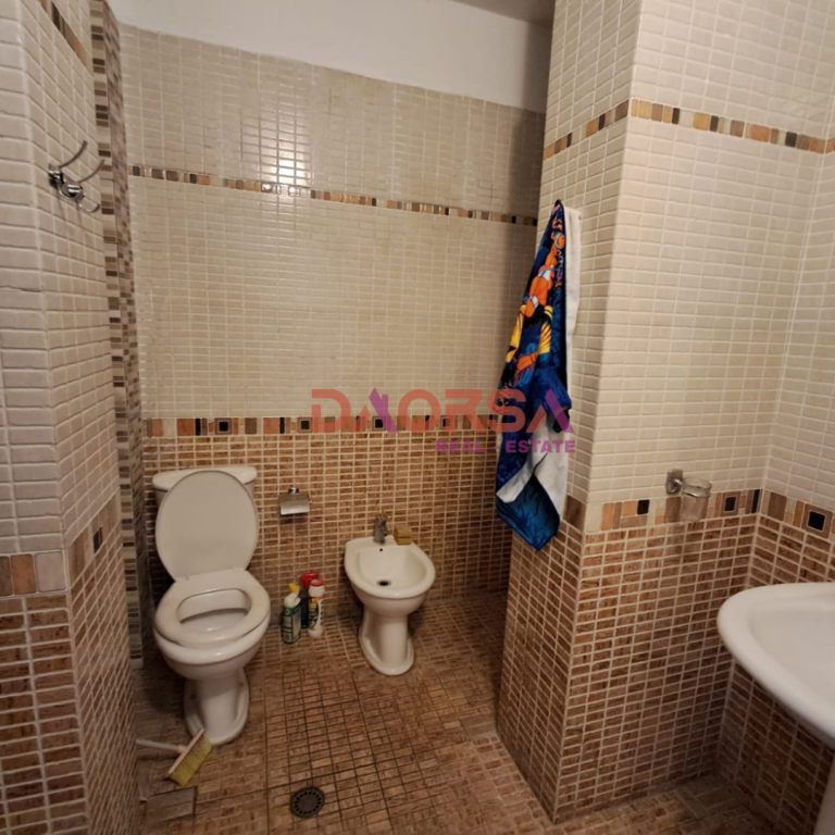 SHITET APARTAMENT 2+1 – UJËSJELLËSI DURRËS