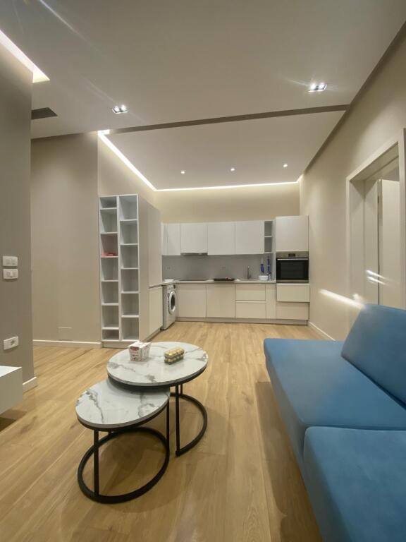 TWO APARTMENTS FOR RENT IN THE HEART OF THE BLOCK. SUITABLE FOR AIR BNB