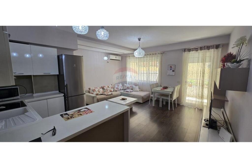 Shitet Apartament 2+1 Kodra e Diellit, Tiranë
