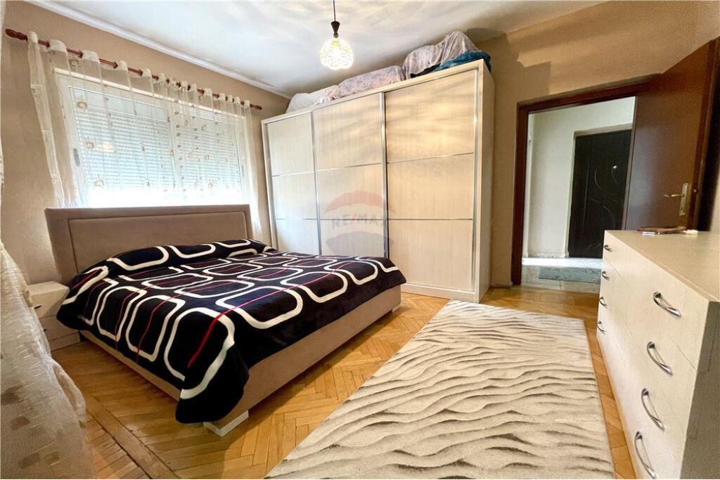 Apartament 2+1 buze rruges "Myslym Shyri" (195'000 Euro) !