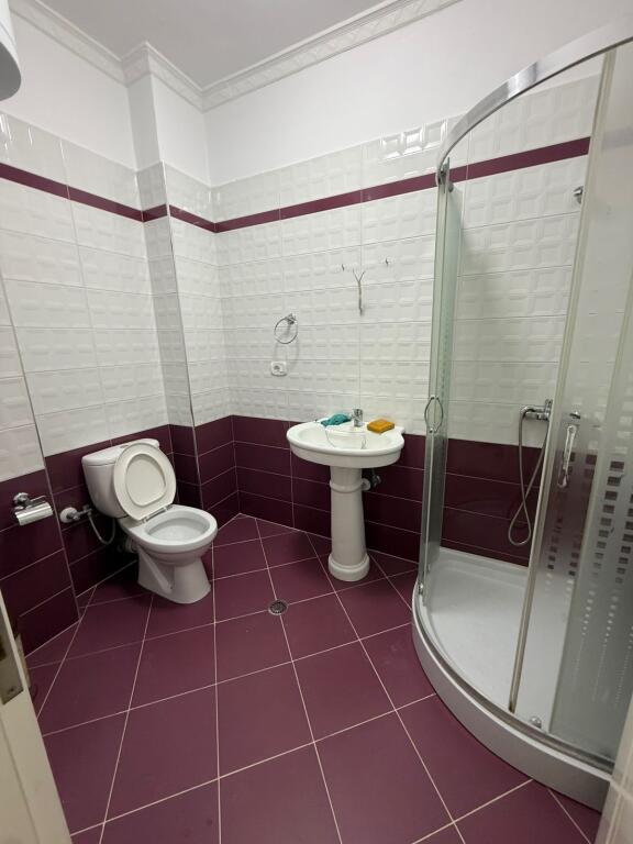 APARTAMENT ME QERA 2+1 CASA ITALIA 400 EURO