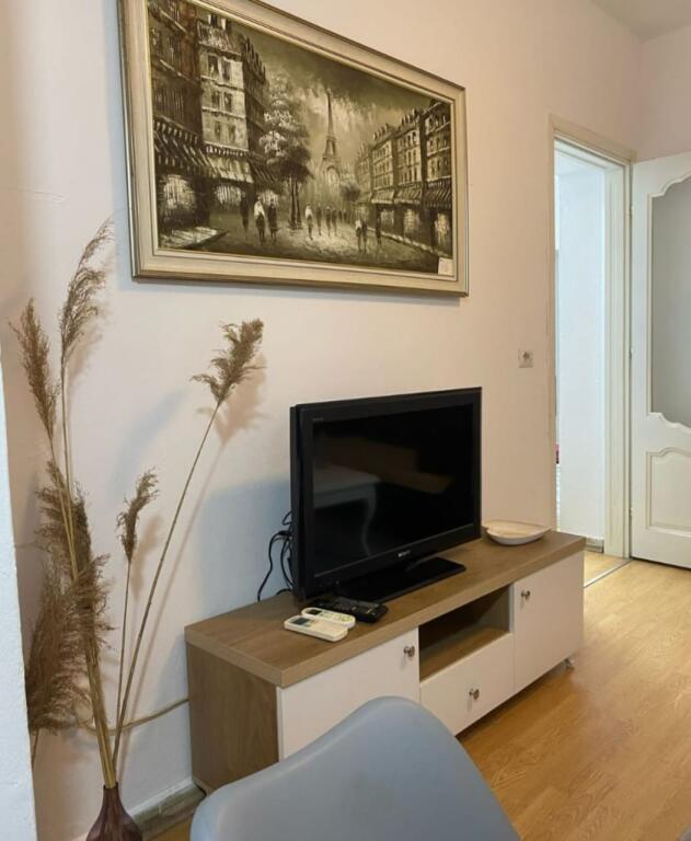 SHITET APARTAMENT 3+1+BALLKON - BRRYLI