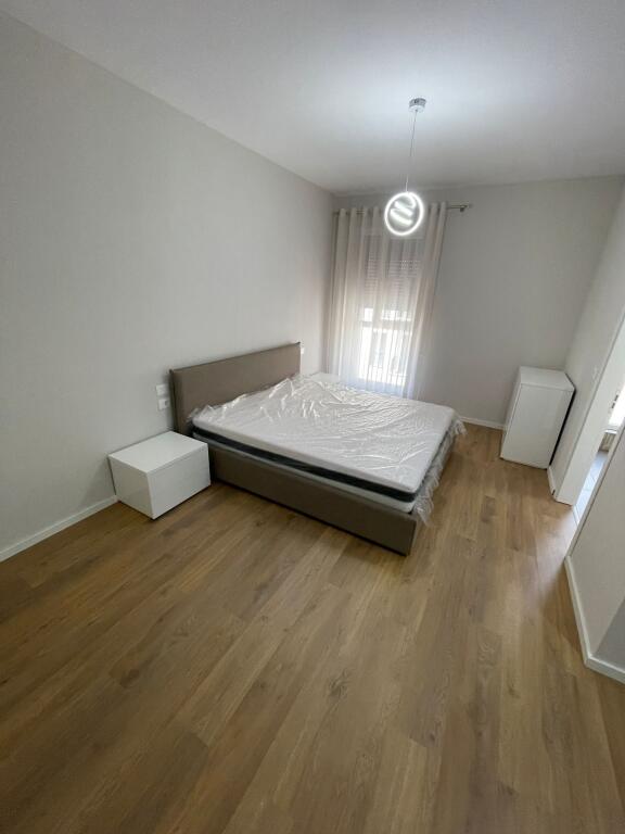 Jepet me Qira Apartament 2+1+2 Tualete – Trio Tower, Don Bosko