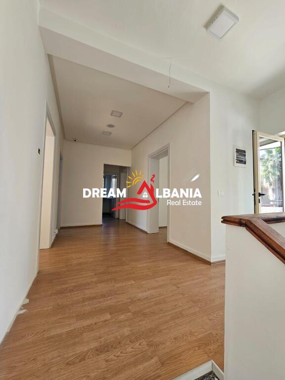 Ambient per zyra me qera 4+1, Stadiumi Dinamo (ID 42611281)