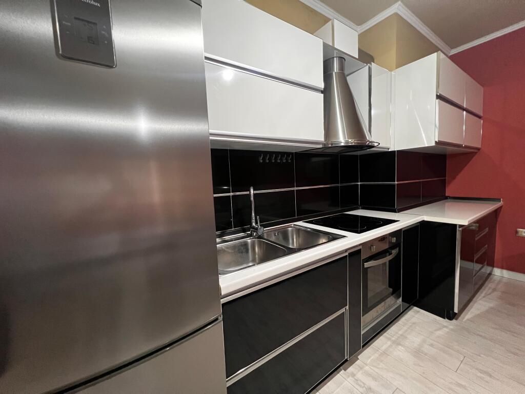Qira, Apartament 1+1 me Ballkon, "Liqeni i Thatë", Tiranë.
