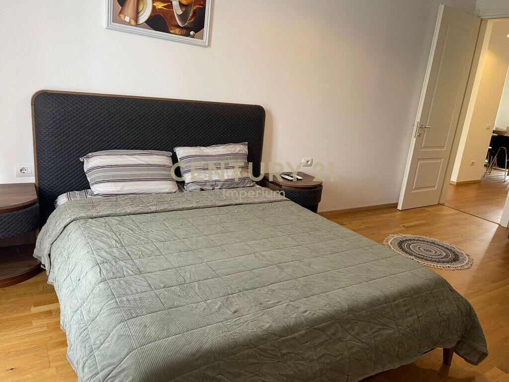 Apartament Luksoz për Shitje 2+1+2 – Rezidenca Secret Garden, TEG, me 2 Poste Parkimi