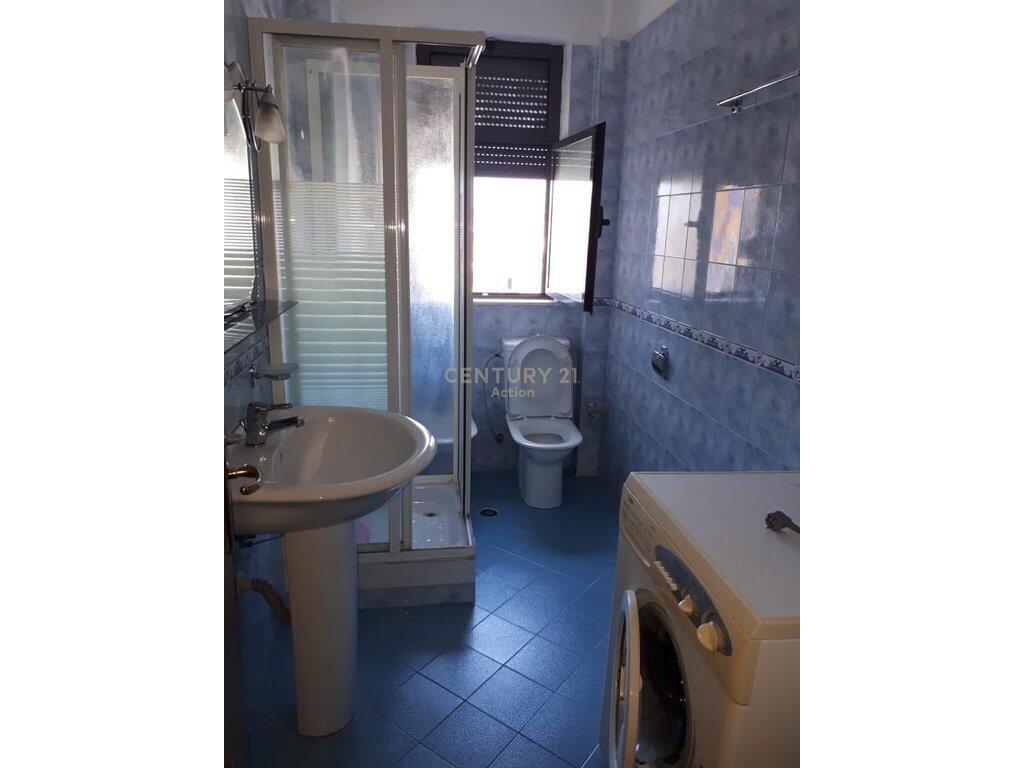 JAPIM ME QIRA APARTAMENT 1+1, RRUGA NDRE MJEDA!