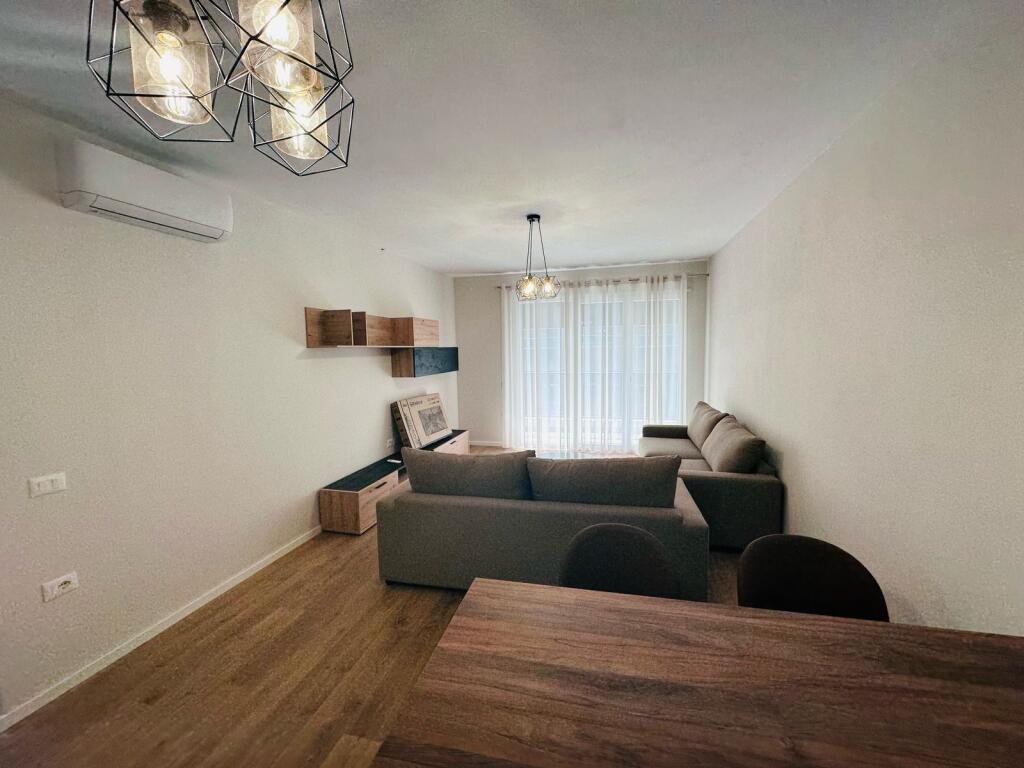 Jepet me qira 2+1+2+Parkim 650€ DON BOSKO TRIO TOWER
