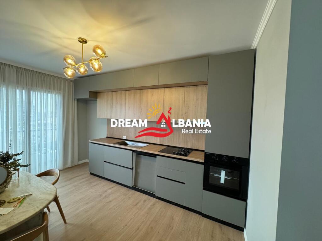 Appartamento/Ufficio 3+1+2 in affitto in Via Durresit vicino al Colosseo (ID 4231461).