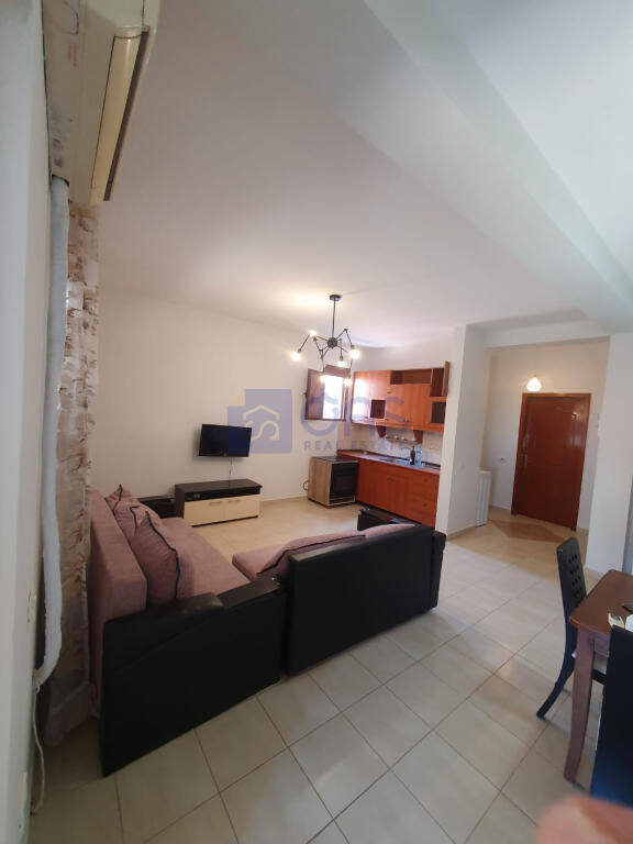 Apartament 1+1 për qira në Selit.