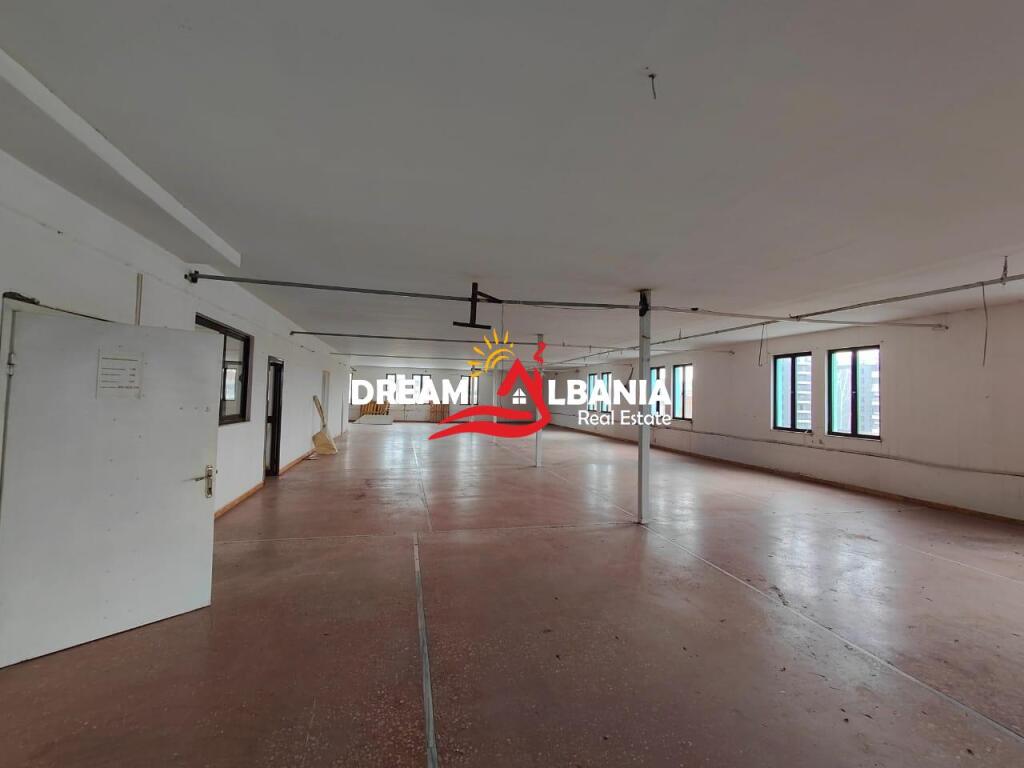 Business environment at the Old Refrigerator, "Siri Kodra" street in Tirana (ID 4261927)
