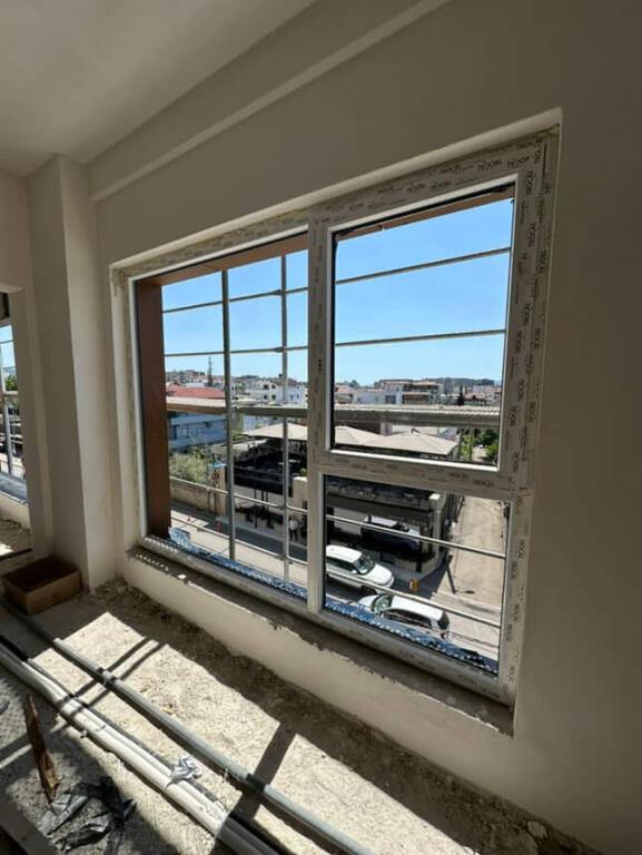 SHES APARTAMENT 2+1 BULEVARDI RI TIRANE