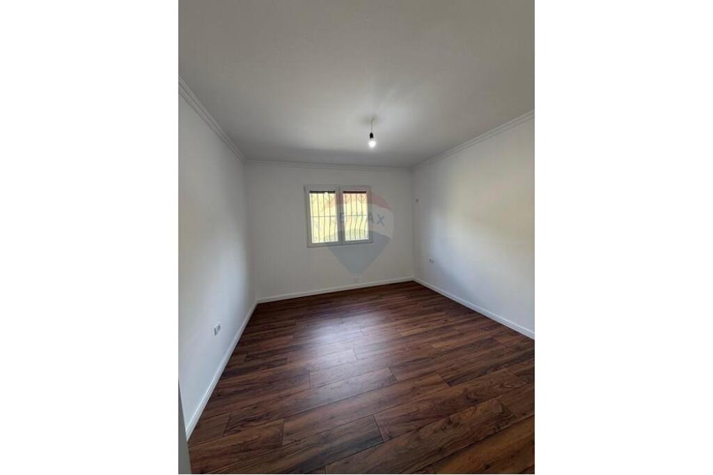 OFFICE FOR RENT NEAR THE FORMER DIPLOMAT HOTEL!