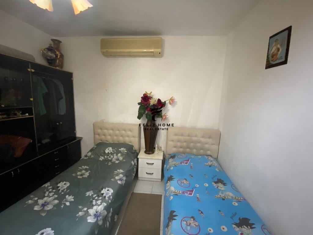 SHITET SHTEPI PRIVATE 100 M2 RRUGA BARDHYL 190.000 EURO