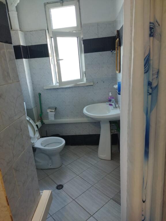 Apartament 2+1 për Qira – Rruga Irfan Tomini