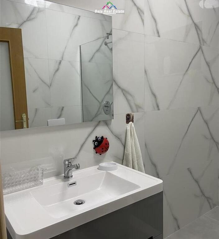 Appartamento in affitto 2+1 presso l'ex Ristorante Durresi (ID B220142) Tirana