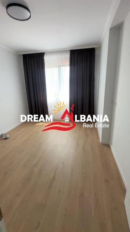 Appartamento/Ufficio 3+1+2 in affitto in Via Durresit vicino al Colosseo (ID 4231461).