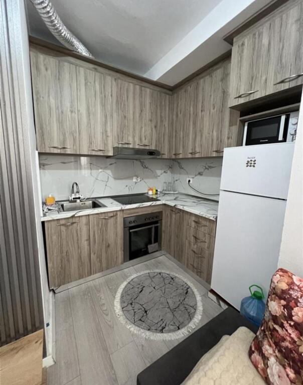 Apartament 2+1 me qira në 'Don Bosko'
