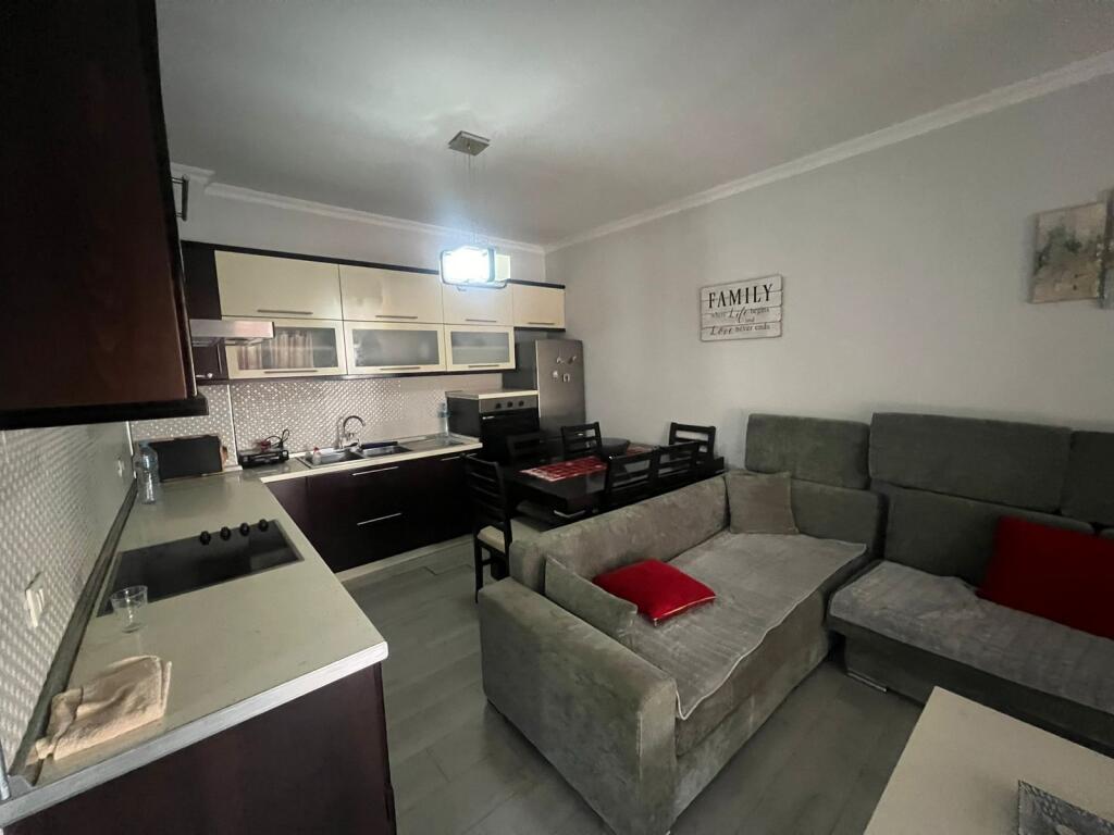 Apartamente me qera Yzberisht
