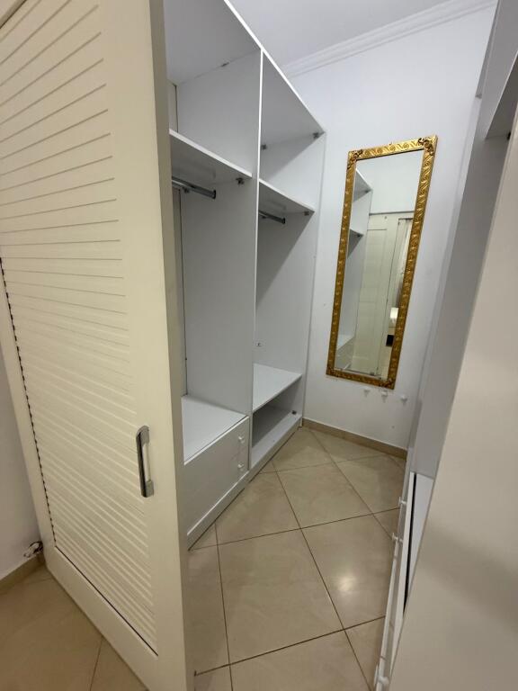 APARTAMENT ME QERA 2+1 CASA ITALIA 400 EURO
