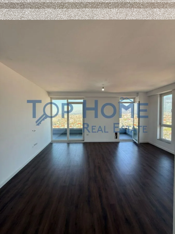 Shitet Apartament 2+1+2 prane rrethrrotullimit ne Sauk