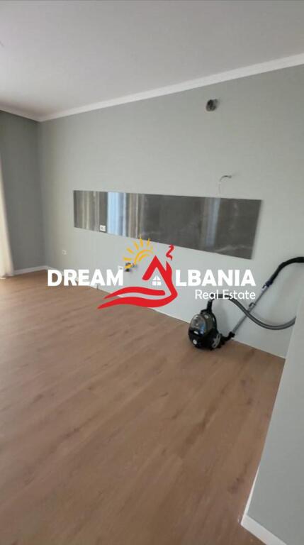 Appartamento/Ufficio 3+1+2 in affitto in Via Durresit vicino al Colosseo (ID 4231461).