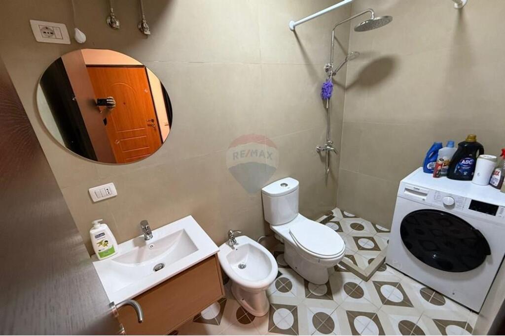 Appartamento 1+1 con terrazza a Kodra e Diellit