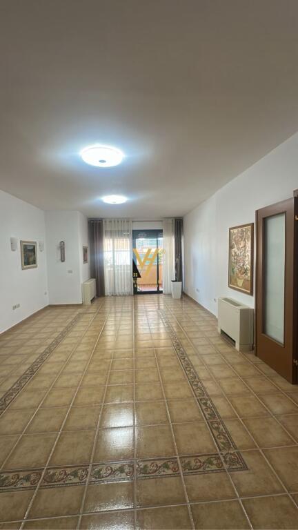 UFFICIO 100M2 IN AFFITTO A BLLOK 1.300 EURO