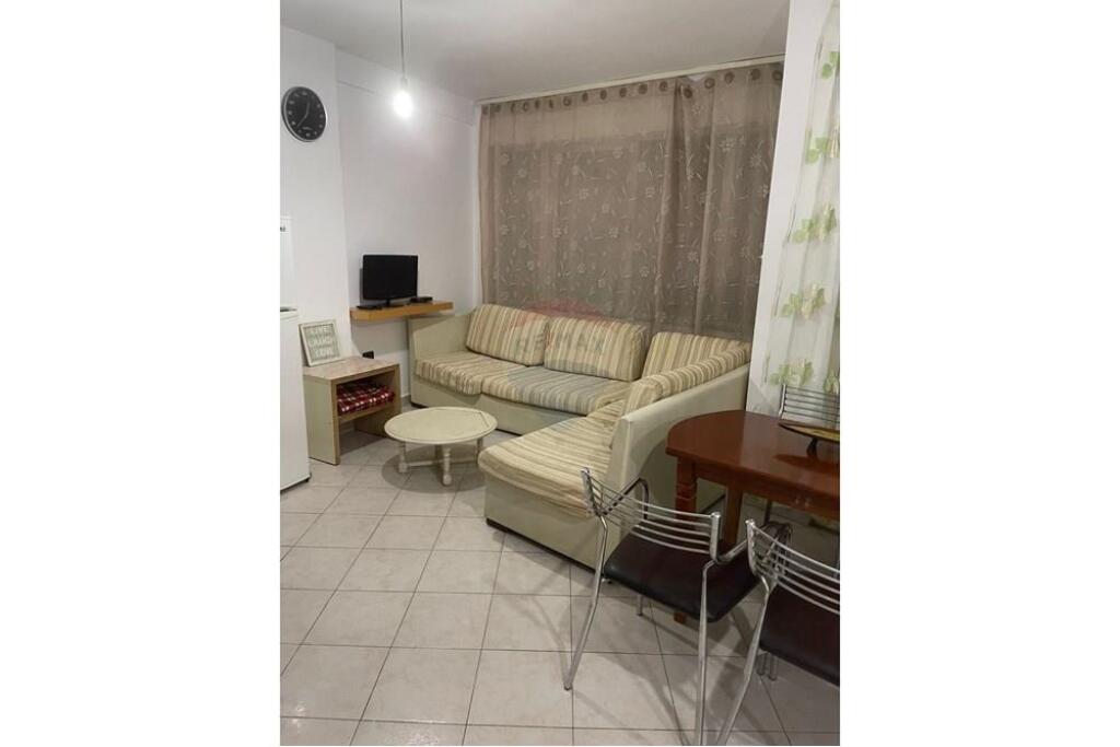 Apartament 1+1 me qera ne Astir