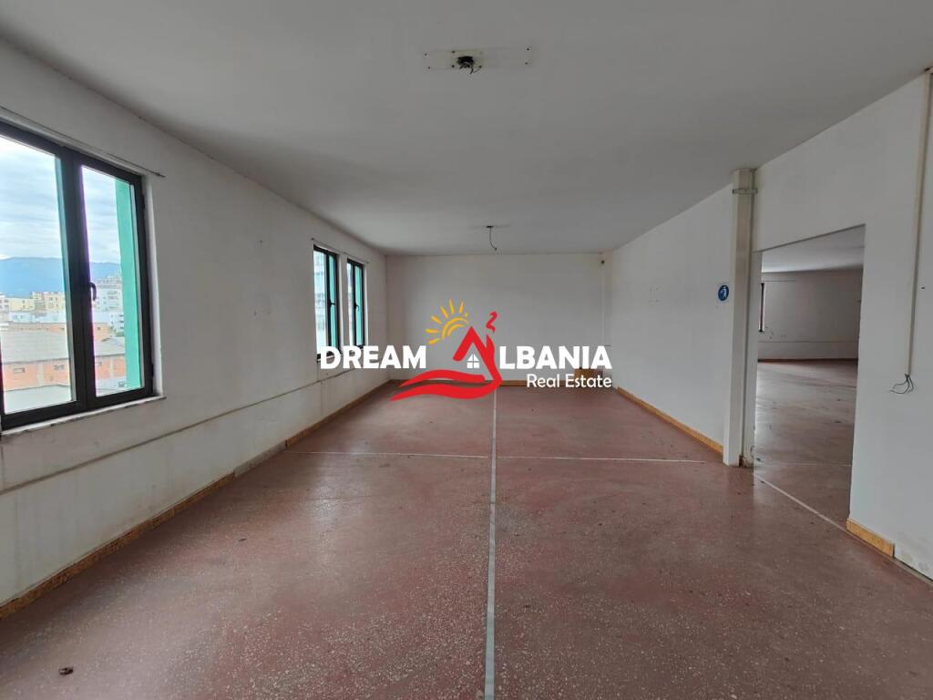 Business environment at the Old Refrigerator, "Siri Kodra" street in Tirana (ID 4261927)