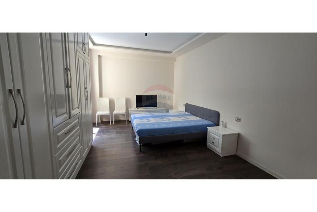Shitet Apartament 2+1 Kodra e Diellit, Tiranë