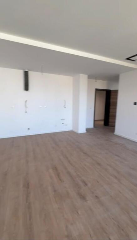 Business space 120 m2 at Lake View Residences
