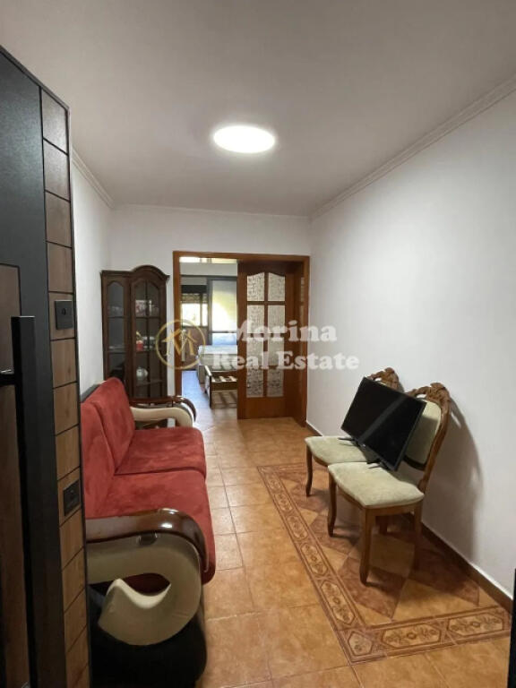 Affitto, Appartamento 1+1, Via Muhamet Gjollesha, 450 euro/mese