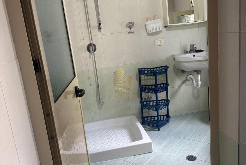 Qira, Apartament 2+1+Verandë, Siri Kodra, 400 Euro/muaj