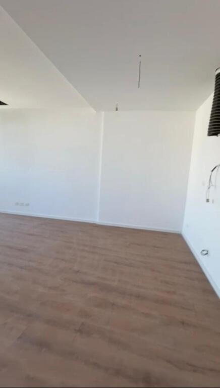 Business space 120 m2 at Lake View Residences
