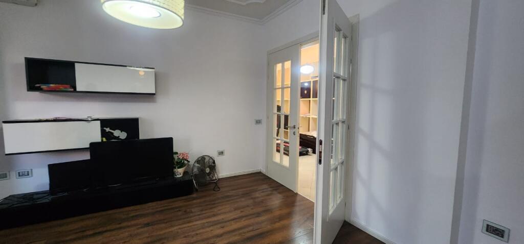 Apartament 2+1 per shitje, Mine Peza!