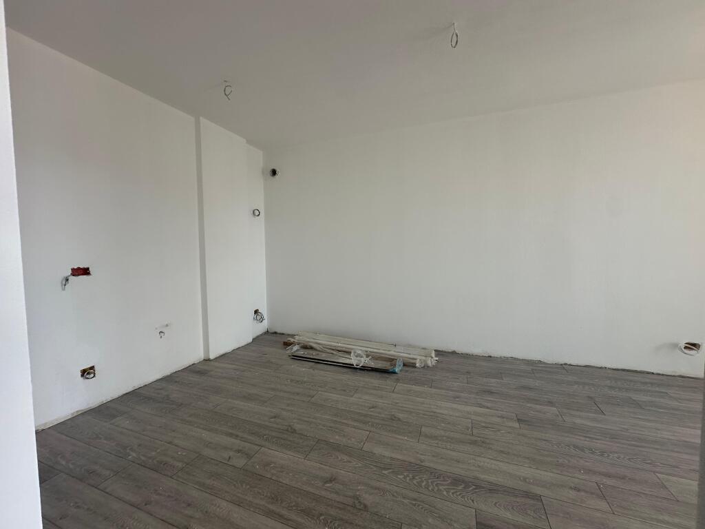 Apartament 1+1 për Shitje – Zona Mine Peza