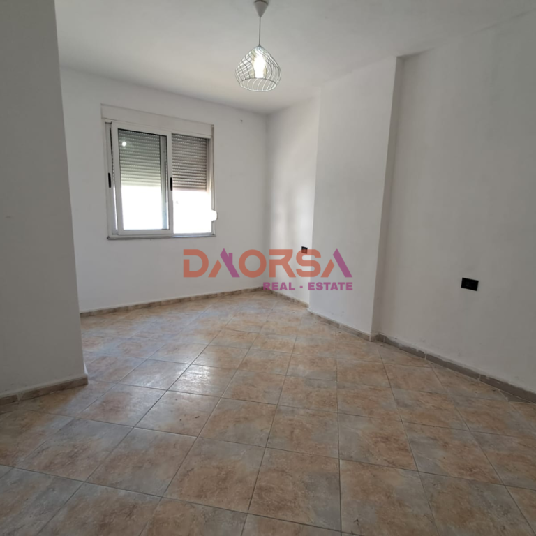 SHITET APARTAMENT 2+1 – UJËSJELLËSI DURRËS