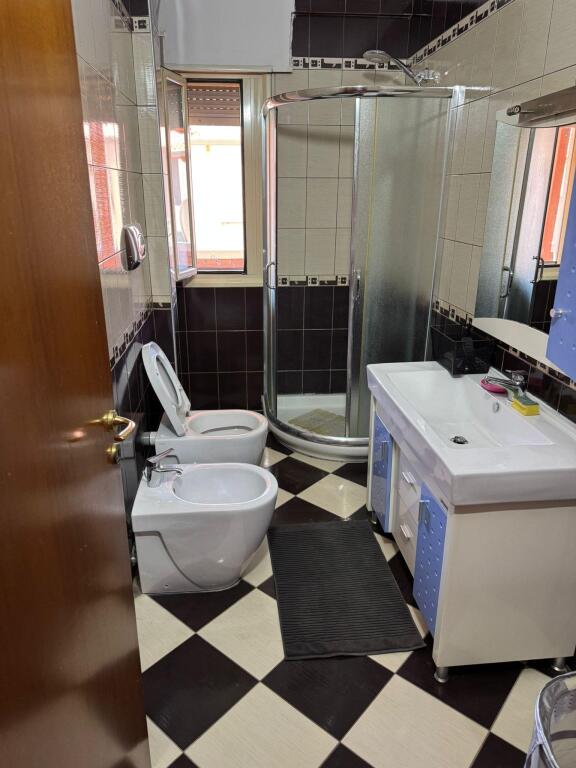 Appartamento in affitto a Vlorë - Via Fejzo Mema