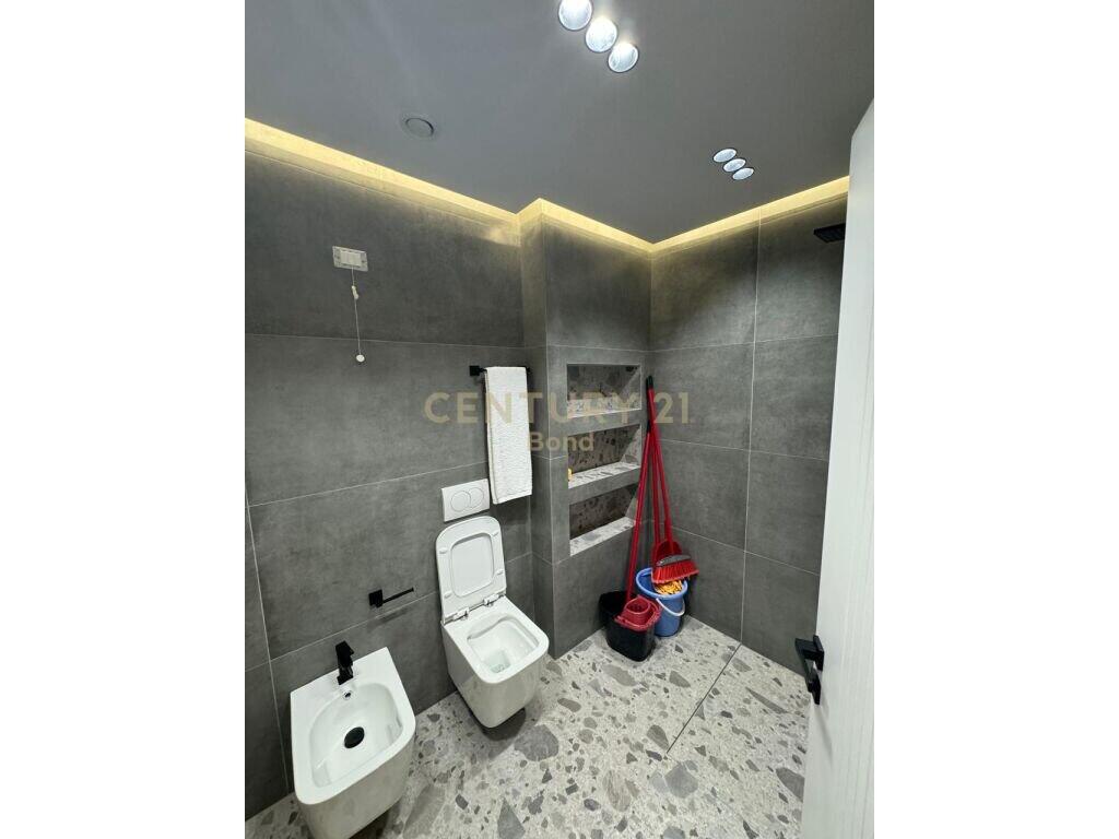 Residenca Lake View, Japim me Qira Apartament me Pamje nga Liqeni i Tiranes, 2+1+2+Post Parkimi
