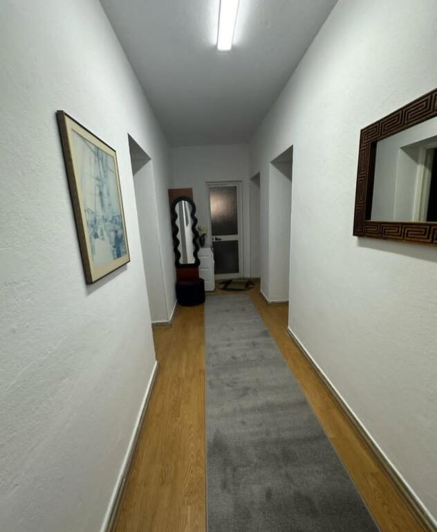 SHITET APARTAMENT 3+1+BALLKON - BRRYLI