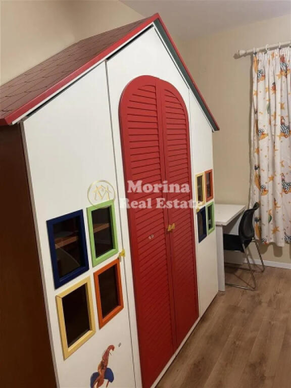 Qera, Apartament 2+1, Ish Restorant Durresi, 600 euro/muaj