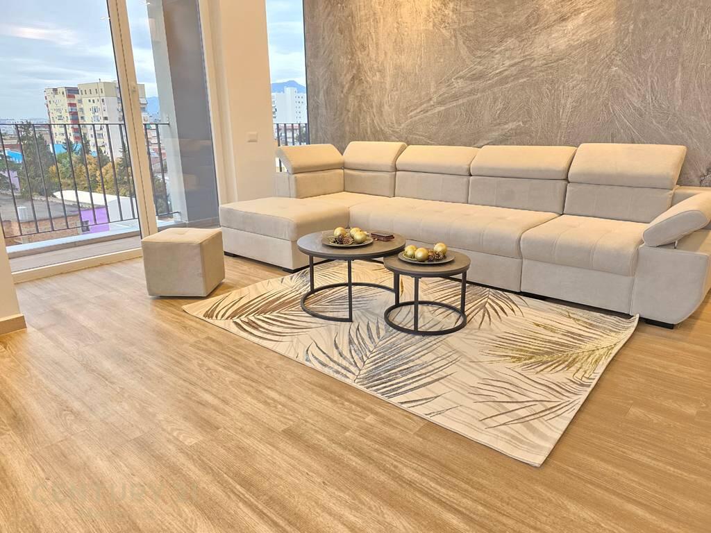 🏡 Apartment 2+1+2 with Parking Space for Rent – Pazari i Ri, Tirana
