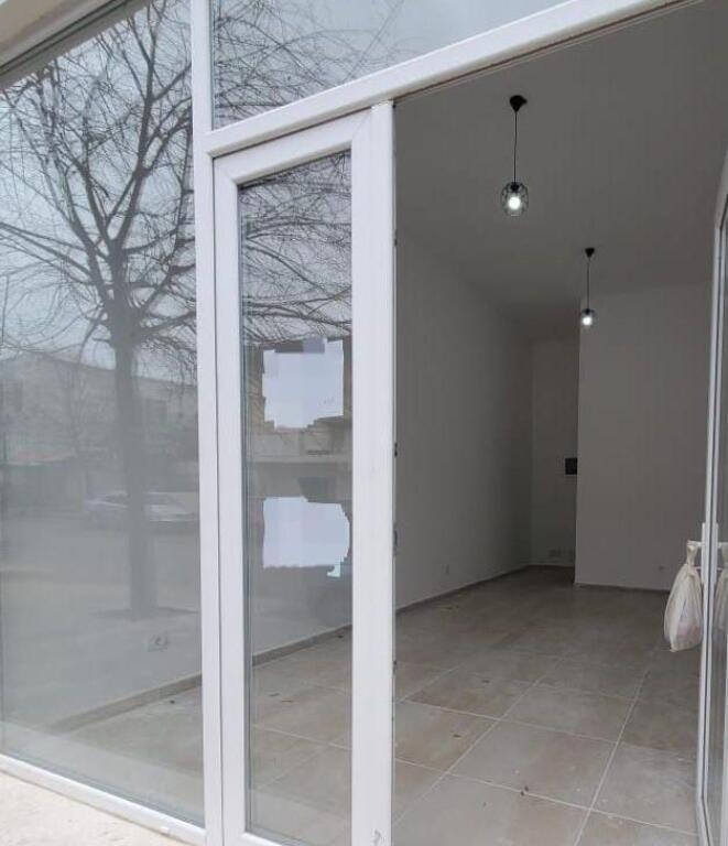 DYQAN ME QERA 60 M2 VASIL SHANTO 900 EURO
