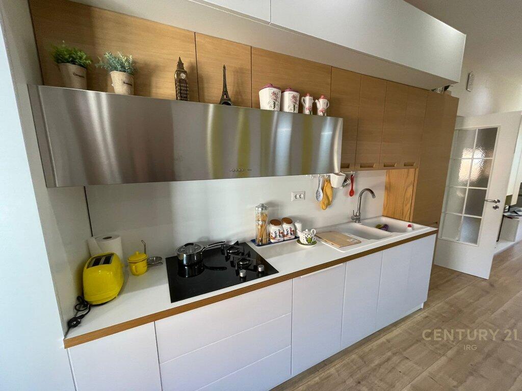Apartament 2+1 me Qira – Myslym Shyri, Tiranë