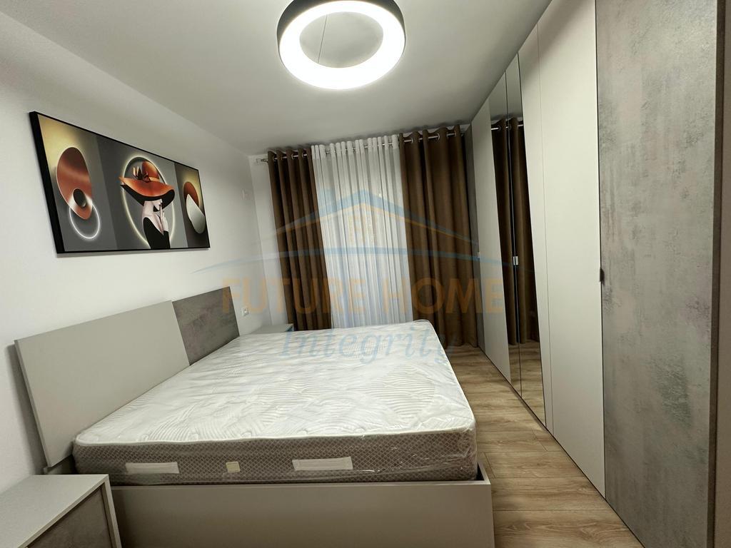 Shitet, Apartament 1+1, Rruga e Dibrës, Tiranë.