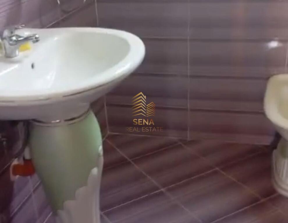Rent, Private entrance, 2+1 Shkozë, 300 Euro/month