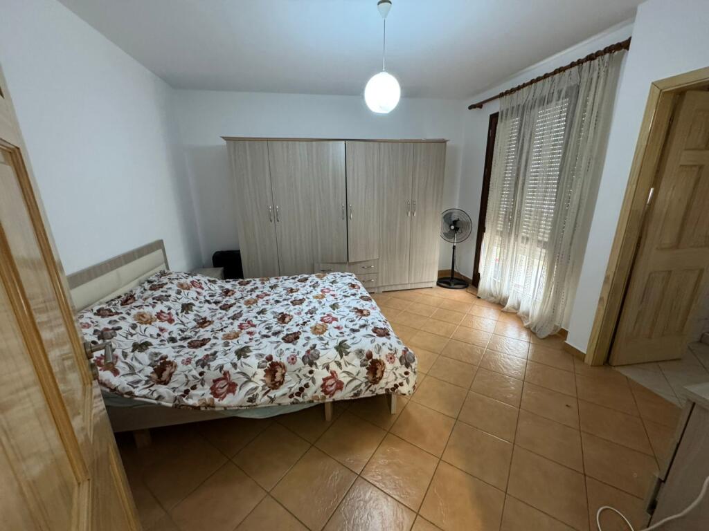 APARTAMENT 2+1 ME QERA, KOPSHTI BOTANIK.