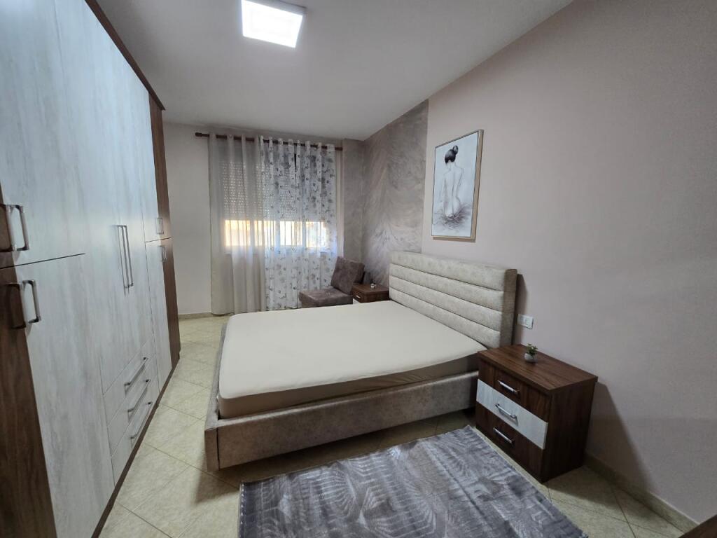 Affittasi appartamento 2+1+2 bagni presso l'ex Esposizione