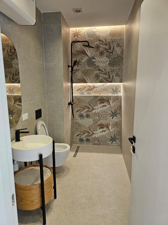 AFFITTASI SPAZIO UFFICIO PRESSO ALTANA RESIDENCE TIRANA